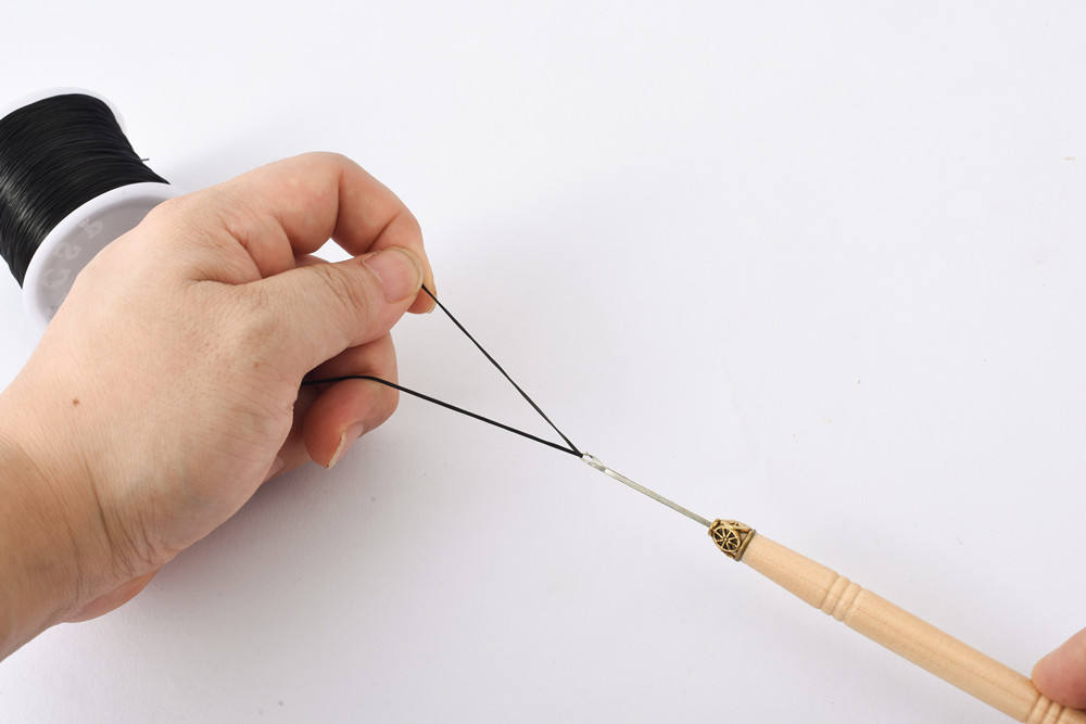 Tire-mèche à boucle (Beads Threader)